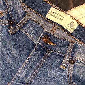 Abercrombie & Fitch Super skinny jeans